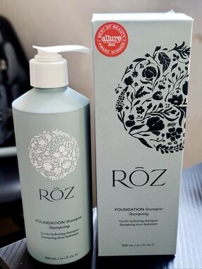 **SOLD** NEW RÖZ Foundation Hydrating Shampoo